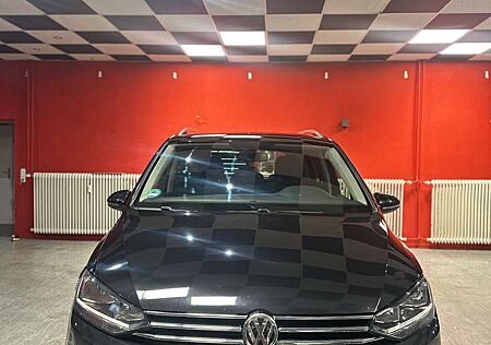 VW Touran Volkswagen Sound 8200km TÜV 04.2027