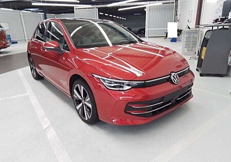 VW Golf Volkswagen VIII 1.5 eTSI DSG Style Navi IQ.Light DAB+