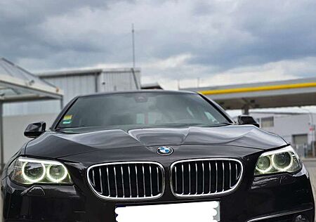 BMW 525d 525 xDrive Touring Aut. Luxury Line
