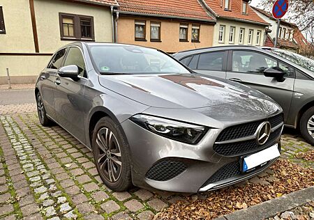 Mercedes-Benz A 200 7G-DCT Progressive Advanced