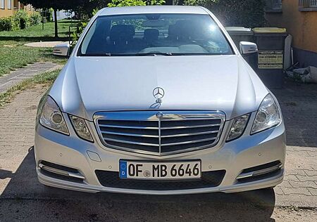 Mercedes-Benz E 220 CDI DPF BlueEFFICIENCY 7G-TRONIC