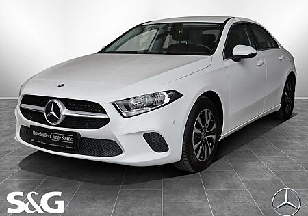 Mercedes-Benz A 200 d Limousine AHK+KAMERA+SPURHALTE+MBUX+TEMP