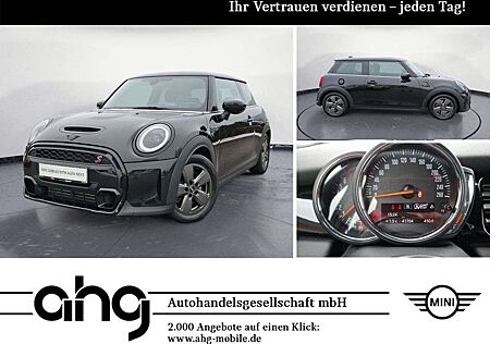 Mini Cooper S Essential Trim CarPlay Sportsitze PDC