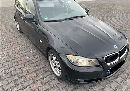 BMW 320d 320 DPF Touring Aut.