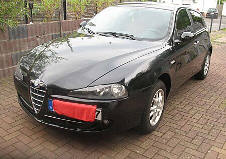 Alfa Romeo 147 2.0 Twin Spark Selespeed Distinctive