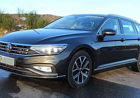 VW Passat Variant Volkswagen 2.0 TDI SCR DSG 4MotionElegance