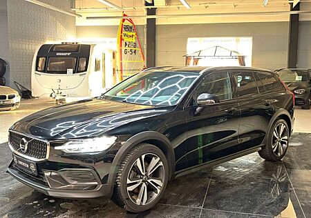Volvo V60 Cross Country Plus AWD Kamera Leder Memory