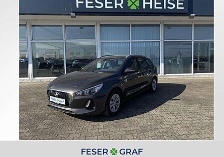 Hyundai i30 cw 1.4 Family SHZ*PDC*GRA*Klima