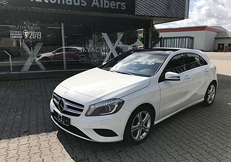 Mercedes-Benz A 180 Urban, Xenon, Alu-17.Z, Panoramadach, Navi, PTC v+