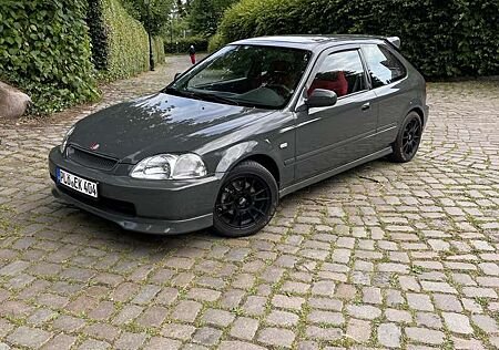Honda Civic 1.6 VTi