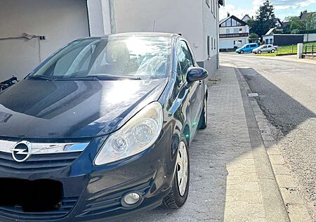 Opel Corsa 1.2 16V Cosmo