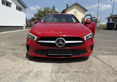 Mercedes-Benz A 180 A-Klasse Diesel d 7G-DCT Style