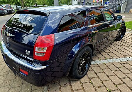 Chrysler 300C 3.0 CRD LEDER NAVI