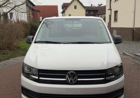 VW T6 Multivan Volkswagen Multivan Kurz Trendline