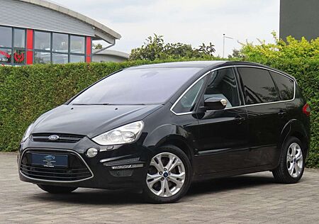 Ford S-Max Titanium X *7- Sitzer / Leder / Kamera*