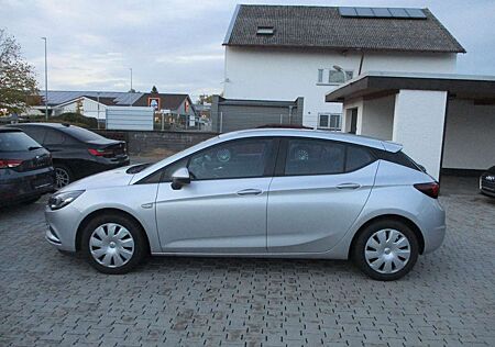 Opel Astra 1.6 Diesel NAVI SITZH TEMPOM PDC ALU