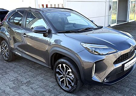 Toyota Yaris Cross 1.5 4x2 Hybrid AT TEAMPLAYER SAFETY- & WINTERPAKET