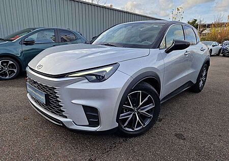 Lexus LBX FWD Emotion Technologie Paket