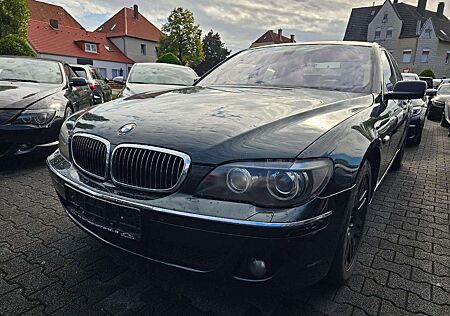 BMW 750i 750 *ALLWETTER*LEDER*NAVI*SHZ*STANDHEIZUNG*V