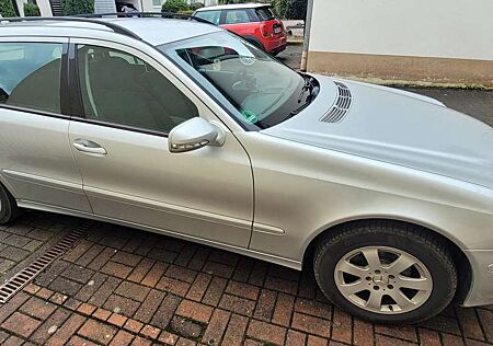 Mercedes-Benz E 280 E-Klasse T-Modell Diesel T CDI Classic DPF