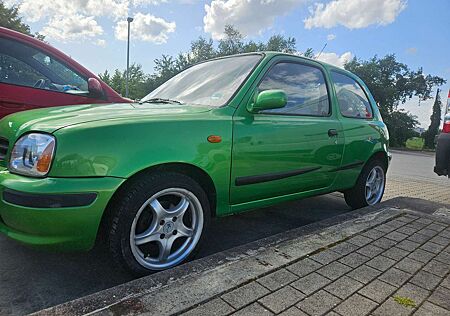Nissan Micra 1.0 Salsa