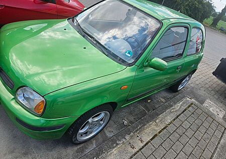 Nissan Micra 1.0 Salsa