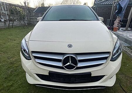 Mercedes-Benz B 180 B-Klasse Diesel (CDI) d 7G-DCT Urban