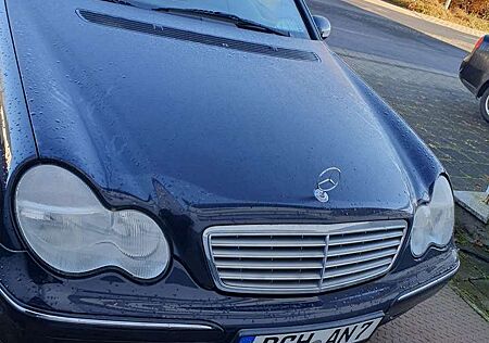 Mercedes-Benz C 240 (203.061)