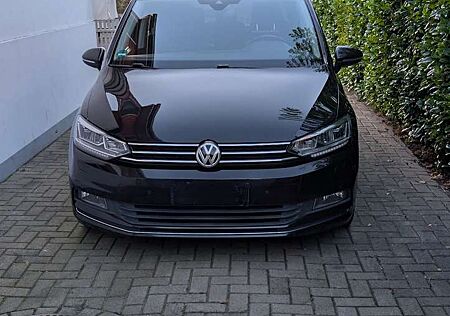 VW Touran Volkswagen Highline BMT/Start-Stopp
