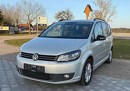 VW Touran Volkswagen Match Kamera/Bi-Xenon/DSG-Automatikgetriebe/PDC