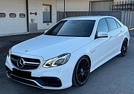 Mercedes-Benz E 63 AMG S V8 Biturbo-Facelift-750PS-360°K-Voll