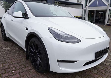 Tesla Model Y Performance* Matrix-LED* Mwst ausweisbar