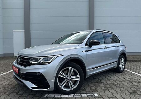 VW Tiguan Volkswagen R-LINE 4M-IQ LIGHT-PANO-AHK-BLACK STYLE