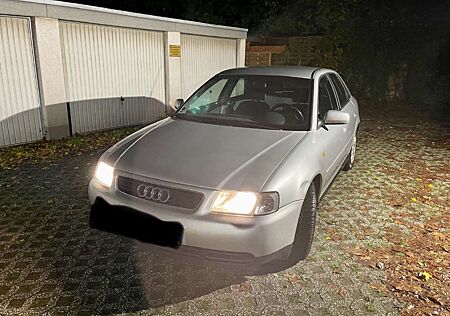 Audi A3 1.6 Ambiente