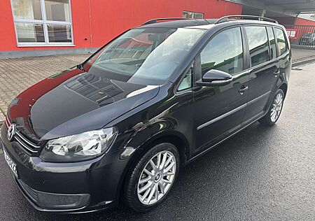 VW Touran Volkswagen 1,6 TDI NEU :TÜV und ZAHNREMEN ,6 GANG 7 PLÄTZE
