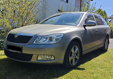 Skoda Octavia Combi 1.6 TDI DPF DSG FAMILY
