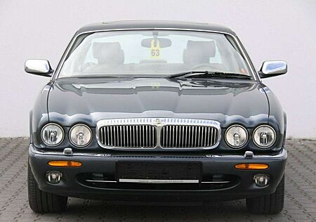 Jaguar Daimler V8 Langversion 3 Jahre Garantie