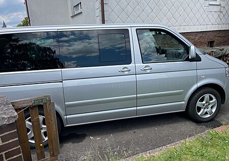 VW T5 Multivan Volkswagen 4MOTION Highline