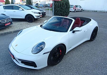 Porsche 992 911 Carrera GTS Cabrio