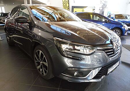 Renault Megane IV. BOSE-Edition. Head-Up