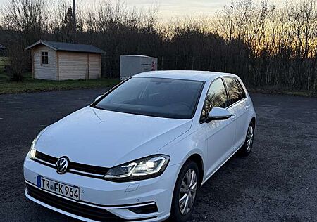 VW Golf Volkswagen 7 „Sound“ 1.0 TSI • LED • ACC • Uvm.