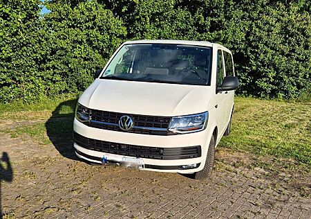 VW T6 Multivan Volkswagen Multivan Kurz Trendline