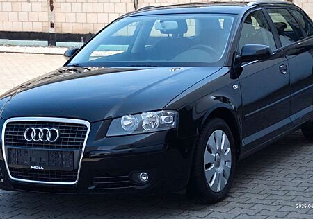 Audi A3 Sportback 1.4 TFSI Attraction WENIGKM,1HD,SHZ