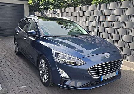 Ford Focus Turnier2.0 Panorama Standheizung 8 Fach Be.