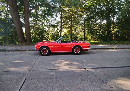 Triumph TR6