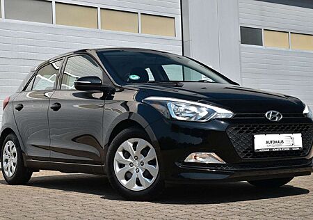 Hyundai i20 Go Klima, SHZ, TÜV 02/2027, Scheckheft