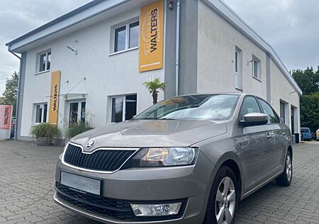 Skoda Rapid /Spaceback Ambition=Automatik-PDC-Sitzheizung=