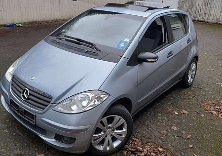 Mercedes-Benz A 150 Classic Edition 10