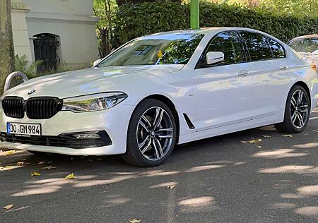 BMW 530 d Sport Line Kamera CarPlay FESTPREIS