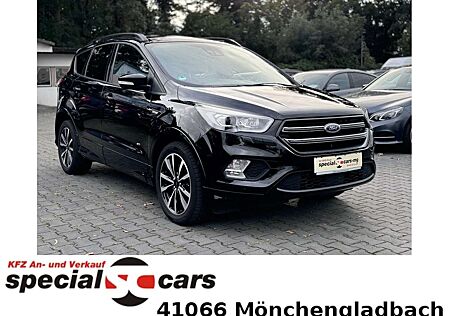 Ford Kuga ST-Line / Pano / Kamera / Standheizung